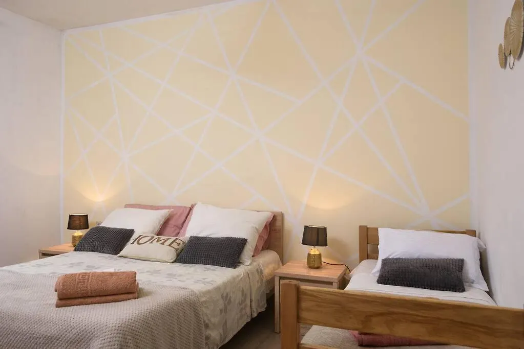 New Apartment With Pool And Jacuzzi Only For You Kaštela